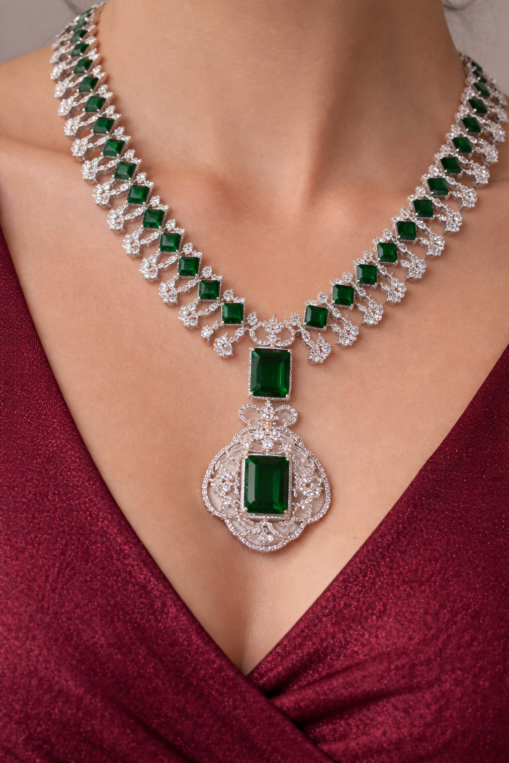 Emerald Crest Heritage Set